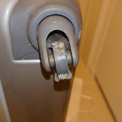 あげます　スーツケース（大）　車輪２個破損有りの画像