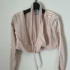 adidasジャージの画像