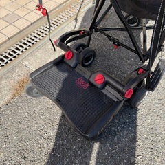 ベビーカー2人乗りステップ付きの画像