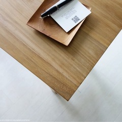 チーク総無垢材 デスク 1dr / パソコンデスク 作業台 ナチュラル 木製 W110cm 真鍮取っ手の画像