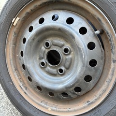 グッドイヤー鉄ホイルタイヤあげますの画像