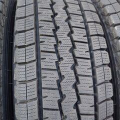 冬 ハイエース 車検対応【~90％ 富山】冬４本【点検OK】195/80R15 LT キャラバン【富山市】日本製 ダンロップ SV01 中古 195/80R15　107/105L LTの画像
