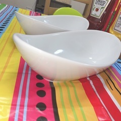 白いボウルの画像