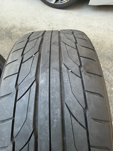 ニットー nitto タイヤ 245/35r20 20
インチ