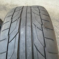 ニットー nitto タイヤ 245/35r20 20
インチの画像