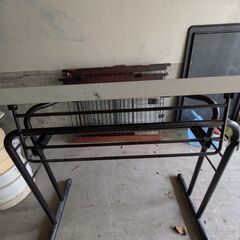 机 ディスク （傾き変更可能）の画像