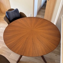 あげます　ダイニングテーブル　丸テーブル　※説明文ちゃんと読んでくださいの画像