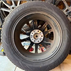屋内保管　バリ溝 4本　アルミホイール付きスタッドレス 205/60R16　の画像