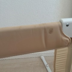 カトージ　ベッドガード　ベージュの画像