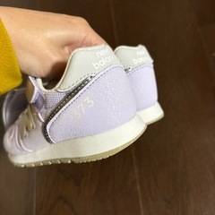 ニューバランス　キッズスニーカー新品18センチの画像