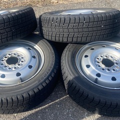 ブリヂストン スタッドレス 製
 スチールホイール付き 4本セット155/65/13の画像