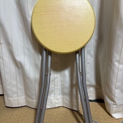 フォールディングスツール椅子あげますの画像