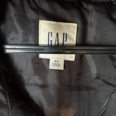 GAP ダウンベストの画像