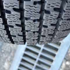 165/80R14 97/95N LT TOYO スタッドレスの画像