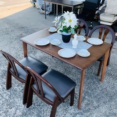 ダイニングチェア　テーブル　の画像