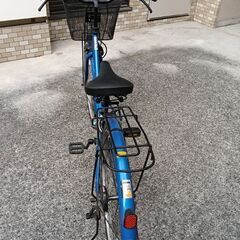 自転車と空気入れの画像