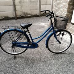 自転車と空気入れの画像