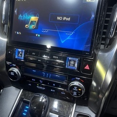 アルファード30系2.5Gゴールドエンブレムの画像