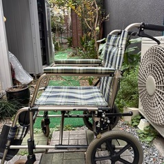 車椅子の画像
