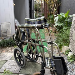 車椅子の画像