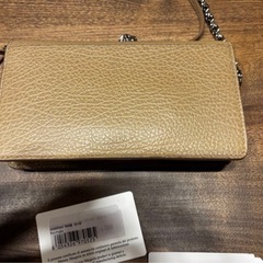 メゾンマルジェラ　ベージュ レザー ショルダーバッグの画像