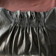 スカート　
レザー調の画像
