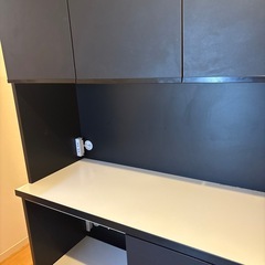 食器棚黒の画像