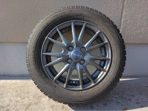 アルミホイール（スタッドレスタイヤ付）