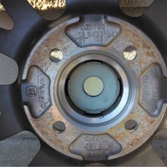 アルミホイール（スタッドレスタイヤ付）の画像