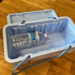 クーラーボックスの画像