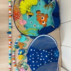 乳幼児　知育グッズ　ファインディング・ニモ オーシャン・ライツ＆ミュージックジム トイザらス限定の画像