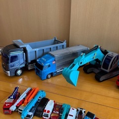 おもちゃ　トミカ　の画像