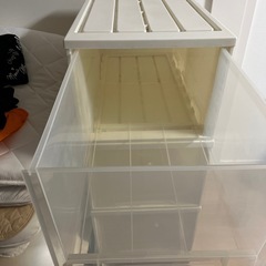 衣装ケースの画像