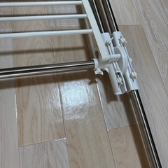 【壊れてます】部屋干しラックの画像