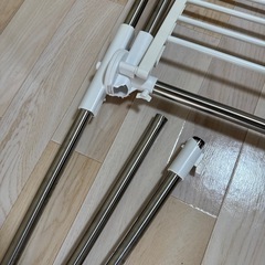 【壊れてます】部屋干しラックの画像