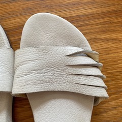 【KASHURA カシュラ】サンダル 牛革　ベージュ 36の画像