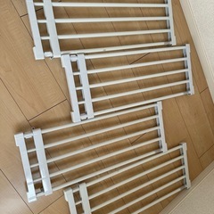 【決定】つっぱり棚の画像