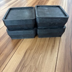 タツフト 洗濯機用かさ上げ台 防振防音 高さ調整ゴムマット あしあげ隊　4個の画像