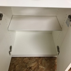 ジャングルジャングル貝塚店　食器棚　スリム　2枚扉　ホワイト　貝塚市　二色浜　リサイクルショップの画像