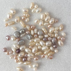 淡水パール　100粒（58.5cm位）ハンドメイド素材　手芸の画像