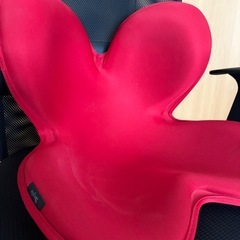 【除菌済み】ゲーミングチェア　オフィスチェア　姿勢矯正クッション付き 　　の画像