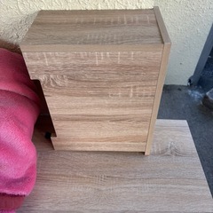 コーナーラック　配線隠しの画像