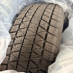 225/65R17 BS バリ目！明後日捨てちゃうので捨て値早い者勝ちで！の画像