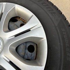 スタッドレスタイヤ　ブリヂストン　ブリザック　日産純正ホイール付き　2023年製　185/70R14  【おまけ付【】の画像