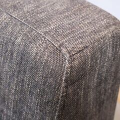 CRASH GATE(クラッシュゲート)/COMFORM(コンフォーム) のTET(テット) 2.5Pソファ。遊び心のあるアシンメトリーなモダンデザインの2.5人掛けソファーはリビングの主役に♪の画像