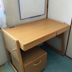 カリモク　ベネッセ　学びデスクの画像