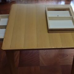 【ニトリ】引き出し付きテーブルの画像