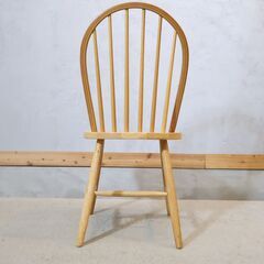 ナチュラルな木の質感が魅力のウィンザーチェアです。カントリースタイルのダイニングチェアはリビングや寝室のサイドチェアとしても。カフェスタイルや北欧テイストにもオススメです♪の画像