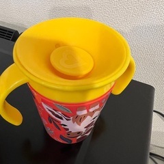 munchkin マンチキン ハンドル付きミラクルカップ・ワイルドラブ キリン
の画像