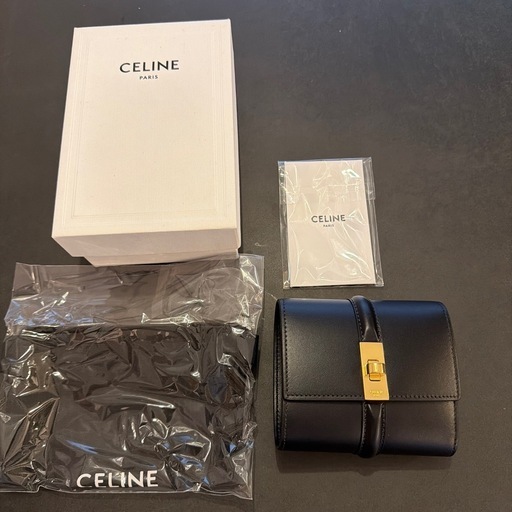 CELINE　三つ折り財布　ブラック